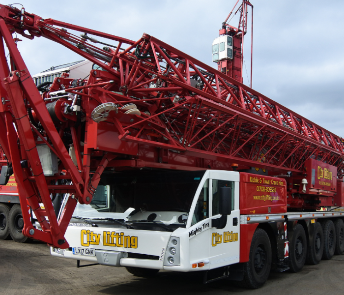 Mobile Tower Cranes: The Best Of Both Worlds