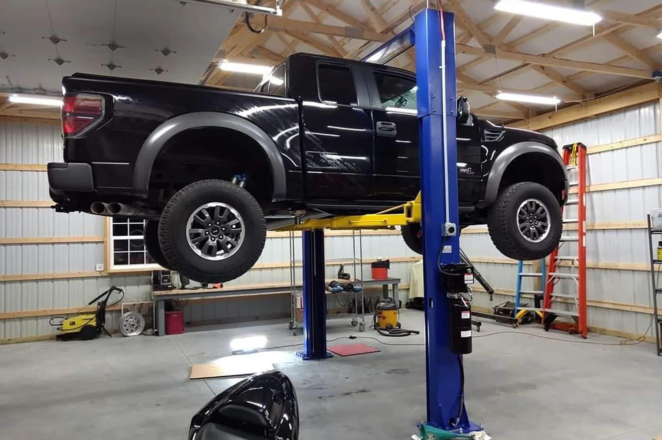 Garage Truck Lifts: A Space-Saving Solution for Home Mechanics